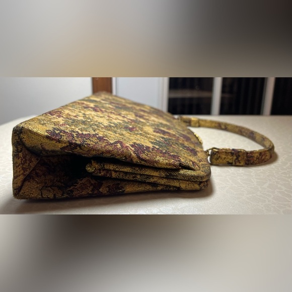 VINTAGE: Crown Lewis | floral brocade tapestry handbag. - Picture 14 of 16